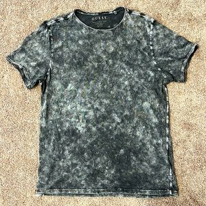 Guess Tshirt  Size M Gray Color